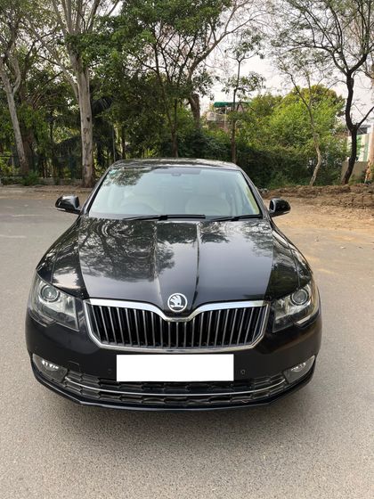 2015 Skoda Superb Elegance 1.8 TSI MT