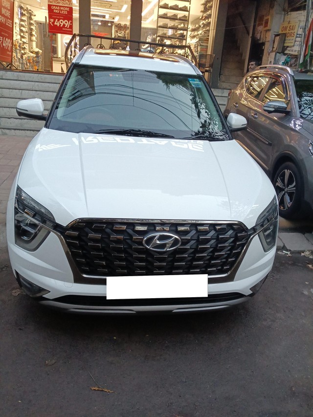 Second-hand 2022 Hyundai Alcazar Platinum AT for sale in New Delhi-0