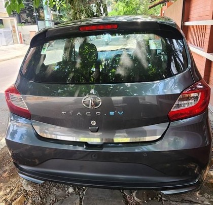 Tata Tiago EV XT LR - Photo 1