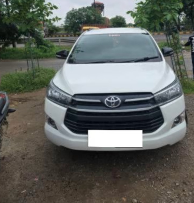 Second-hand 2017 Toyota Innova Crysta 2.4 G MT 8S BSIV for sale in Ahmedabad-0