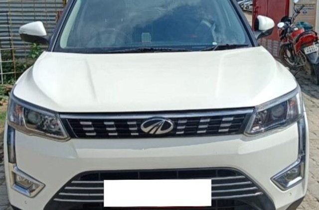 Second-hand 2021 Mahindra XUV300 W8 Option Diesel BSVI for sale in Lucknow-0