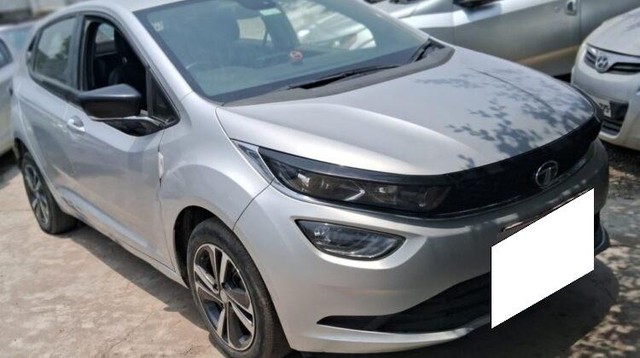 Second-hand 2020 Tata Altroz XZ BSVI for sale in Lucknow-0