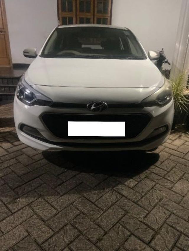 Hyundai i10 Sportz 1.1L Second-hand 2017 Hyundai i10 Sportz 1.1L for sale in Kannur