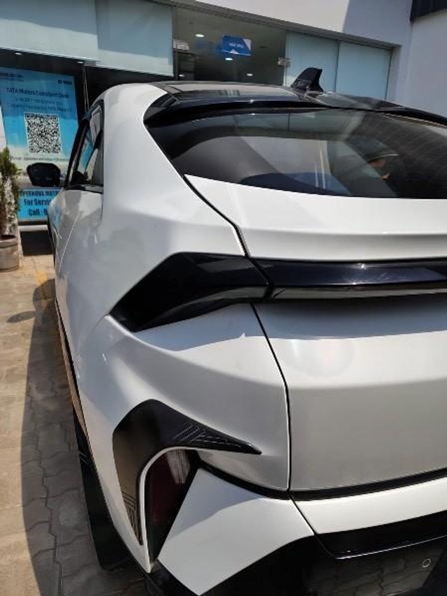 Tata Curvv EV Empowered Plus A 55 - Photo 8