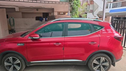 MG ZS EV Exclusive - Photo 1