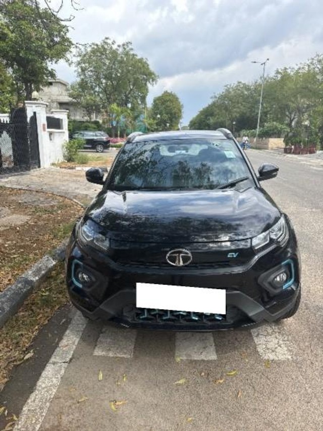 Tata Nexon EV XZ Plus - Photo 2