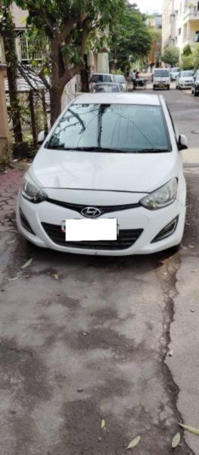 Hyundai i20 Magna Optional 1.2 Second-hand 2014 Hyundai i20 Magna Optional 1.2 for sale in Bhopal