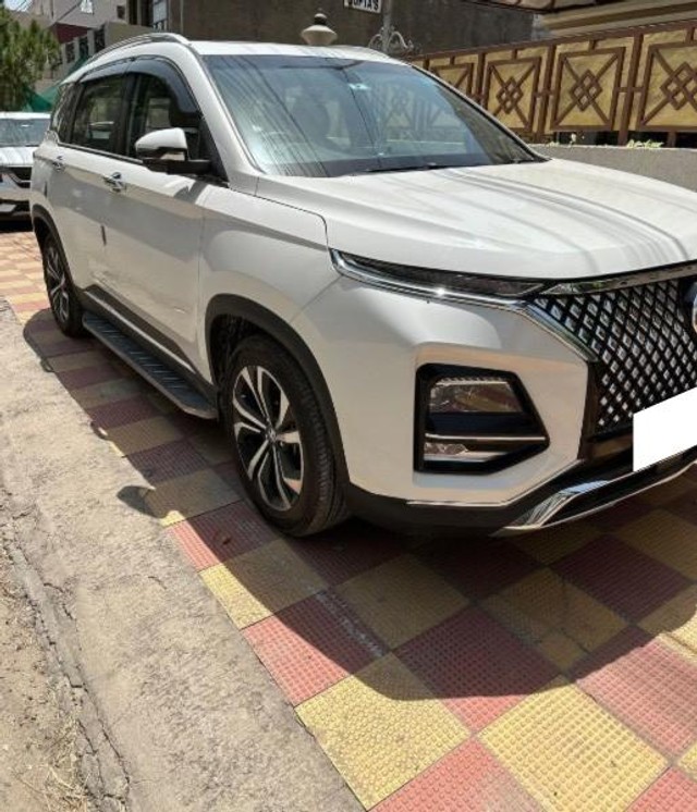 Second-hand 2023 MG Hector Sharp Pro CVT 2023-2025 for sale in Panchkula-0