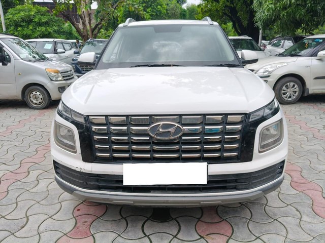 Second-hand 2024 Hyundai Venue S Plus Diesel for sale in Lucknow-0