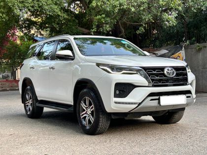 2024 Toyota Fortuner 4X2 AT