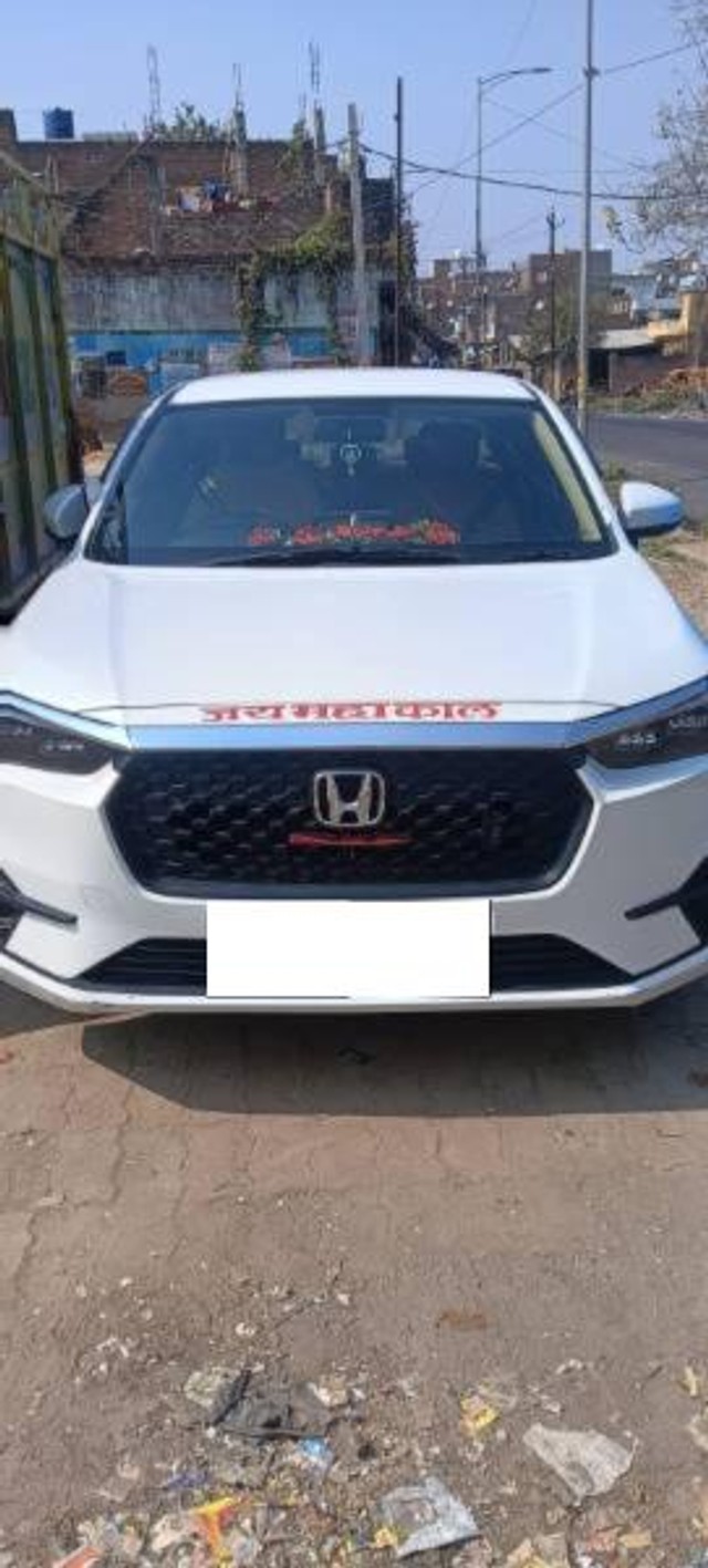 Second-hand 2025 Honda Amaze V for sale in Unnao-0