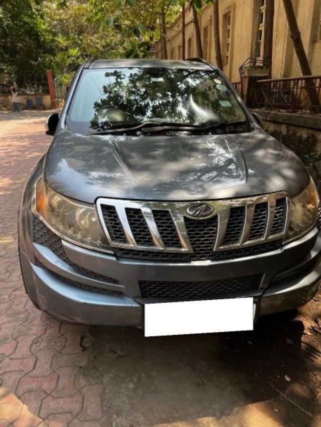 Mahindra XUV500 W8 FWD Second-hand 2014 Mahindra XUV500 W8 FWD for sale in Thane