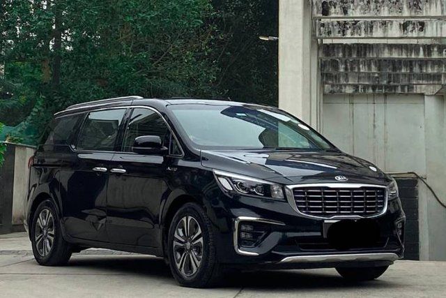 Kia Carnival प्रेस्टीज 6 STR Second-hand 2020 Kia Carnival प्रेस्टीज 6 STR for sale in Jaipur