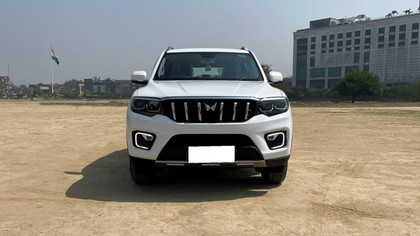 2025 Mahindra Scorpio N Z8 Select AT