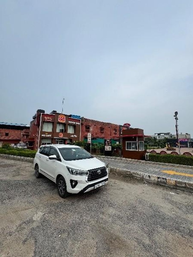 Second-hand 2022 Toyota Innova Crysta 2.4 G 7 STR for sale in Mathura-0