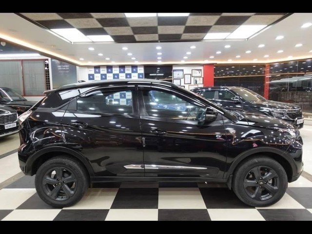 Tata Nexon EV XZ Plus Dark Edition - Photo 3