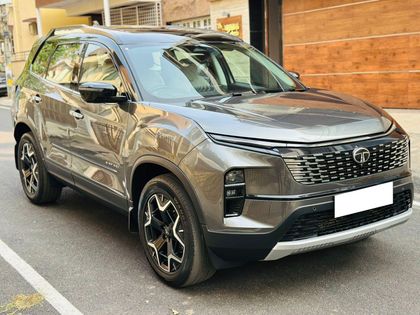 2025 Tata Safari Adventure Plus A