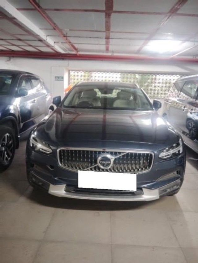 Second-hand 2018 Volvo V90 Cross Country D5 Inscription BSIV for sale in Mumbai-0