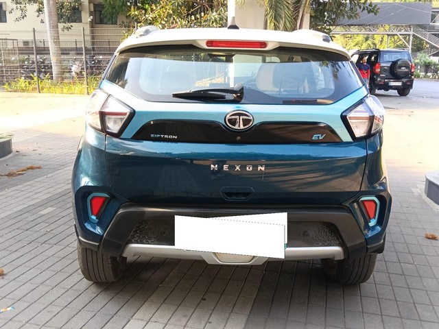 Tata Nexon EV XZ Plus LUX - Photo 4