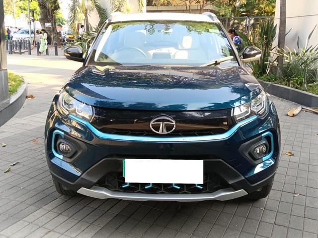 Tata Nexon EV XZ Plus LUX - Photo 2