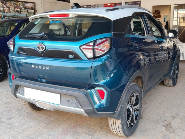 Tata Nexon EV XZ Plus LUX - Photo 7