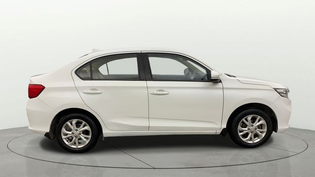Second-hand 2019 Honda Amaze V Petrol BSIV for sale in Greater Noida