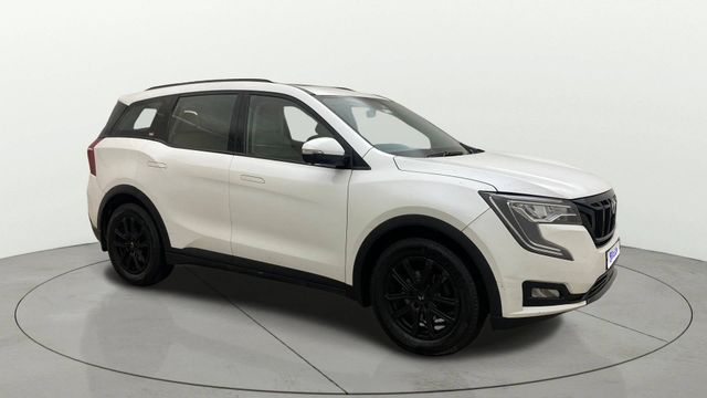 Second-hand 2022 Mahindra XUV700 AX5 7 Str Diesel AT BSVI for sale in Hyderabad