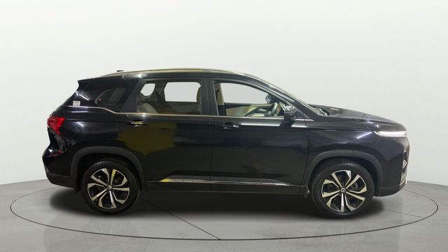 MG Hector Savvy Pro CVT 2023-2025 Second-hand 2023 MG Hector Savvy Pro CVT 2023-2025 for sale in Surat