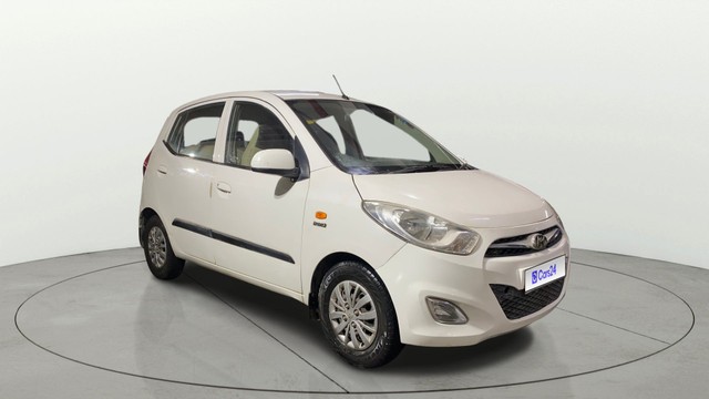 Second-hand 2015 Hyundai i10 Sportz 1.1L for sale in Howrah-0