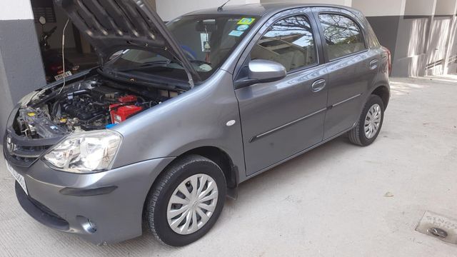 Toyota Etios Liva G Second-hand 2014 Toyota Etios Liva G for sale in Ambegaon