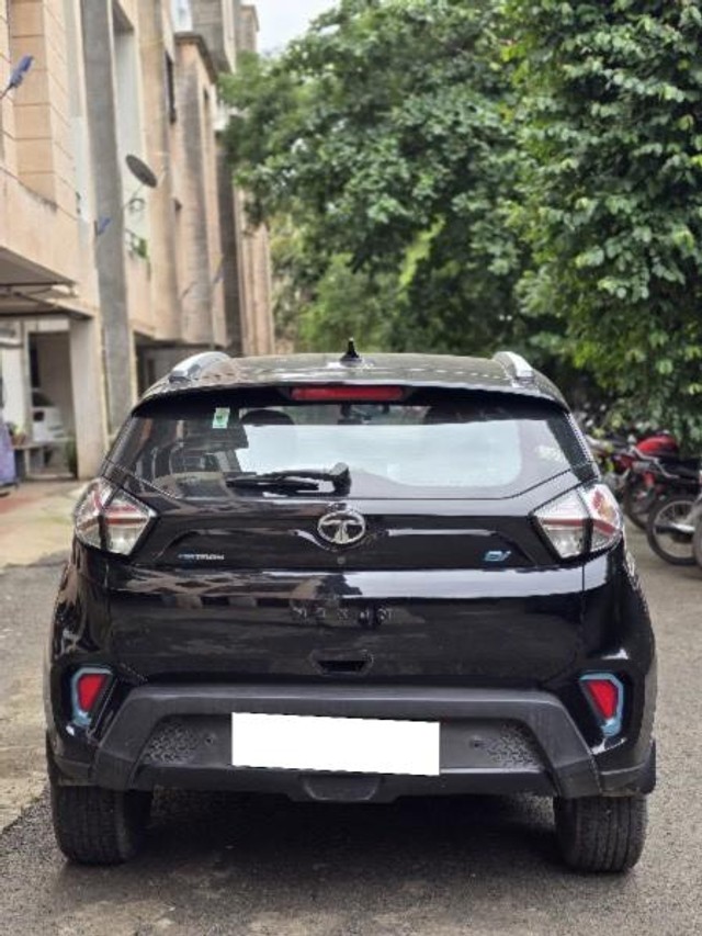 Tata Nexon EV XZ Plus - Photo 3