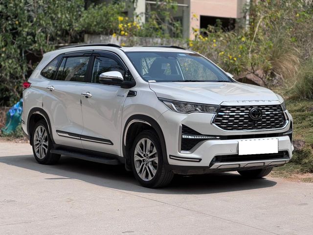 Toyota Innova Hycross ZX(O) Hybrid Second-hand 2023 Toyota Innova Hycross ZX(O) Hybrid for sale in Hyderabad
