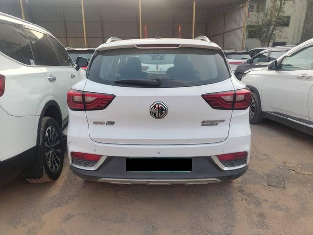 MG ZS EV Exclusive - Photo 2