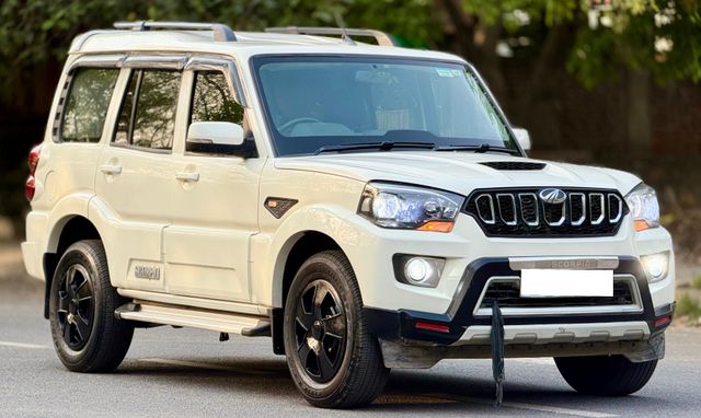 Second-hand 2022 Mahindra Scorpio S5 for sale in New Delhi