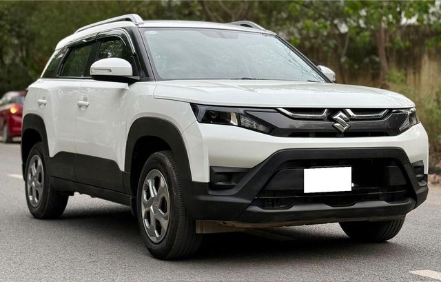 Second-hand 2025 Maruti Suzuki Brezza Vxi CNG for sale in New Delhi