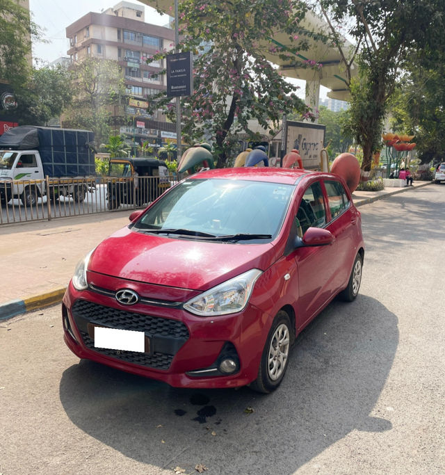 Hyundai Grand i10 1.2 CRDi Sportz Second-hand 2017 Hyundai Grand i10 1.2 CRDi Sportz for sale in Thane