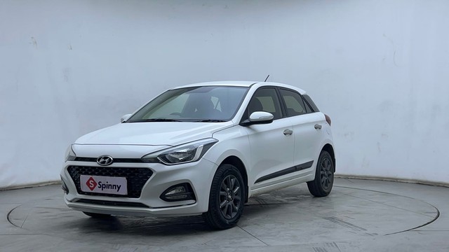 Second-hand 2018 Hyundai i20 1.2 Asta for sale in Hyderabad-0