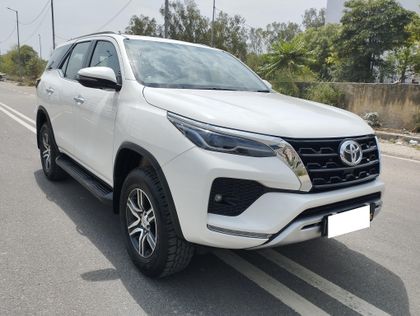 2026 Toyota Fortuner 4X2 AT