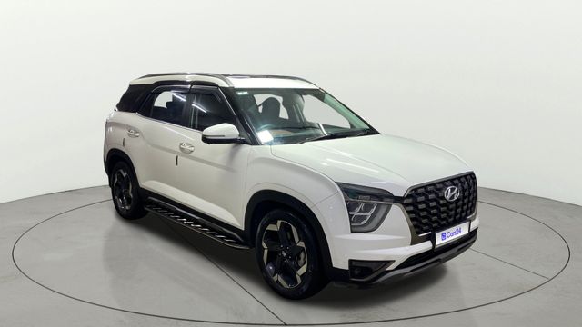 Second-hand 2024 Hyundai Alcazar Platinum for sale in Surat