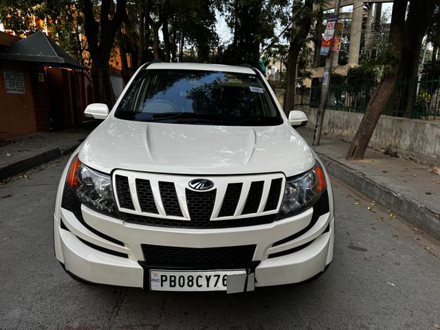 Mahindra XUV500 W11 FWD Diesel Second-hand 2015 Mahindra XUV500 W11 FWD Diesel for sale in Jalandhar
