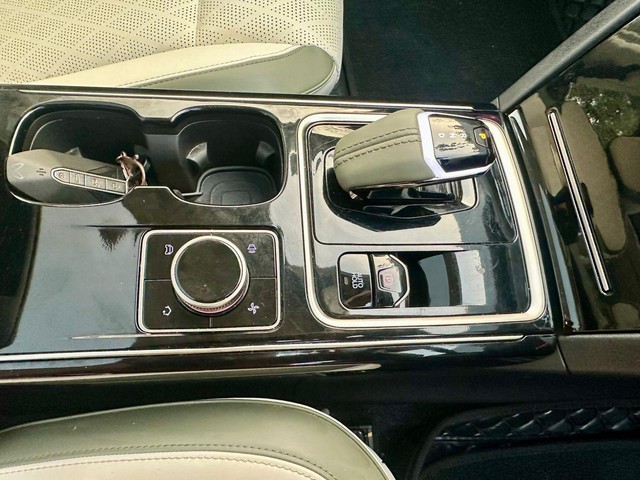 Mahindra XEV 9e Pack Three - Photo 9