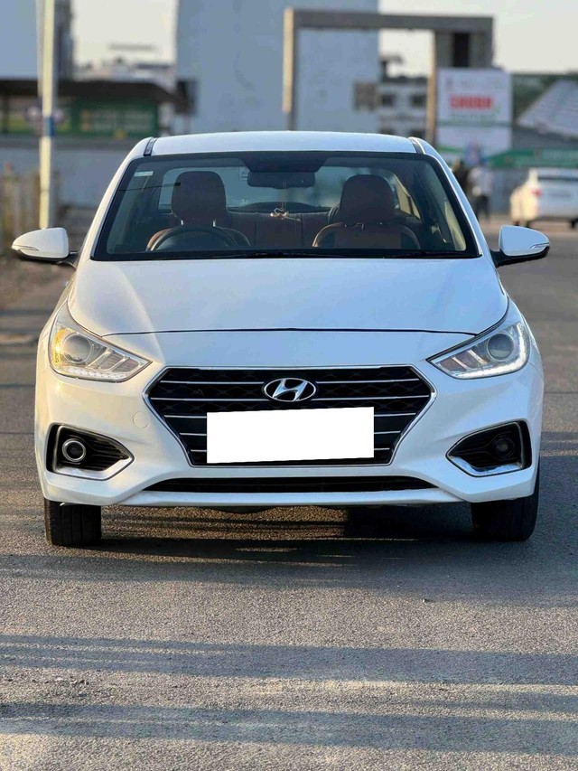 Second-hand 2019 Hyundai Verna CRDi 1.6 SX for sale in Surat-0