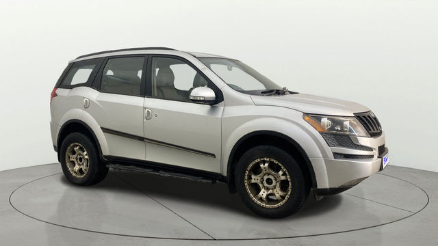 Second-hand 2014 Mahindra XUV500 W6 2WD for sale in Bangalore