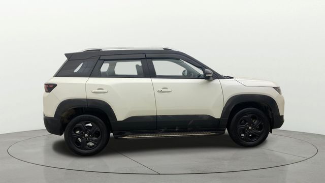 Second-hand 2023 Maruti Suzuki Brezza Zxi CNG for sale in Bangalore