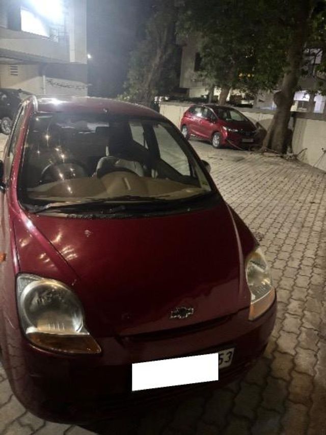 Chevrolet Spark 1.0 LS Second-hand 2011 Chevrolet Spark 1.0 LS for sale in Surat