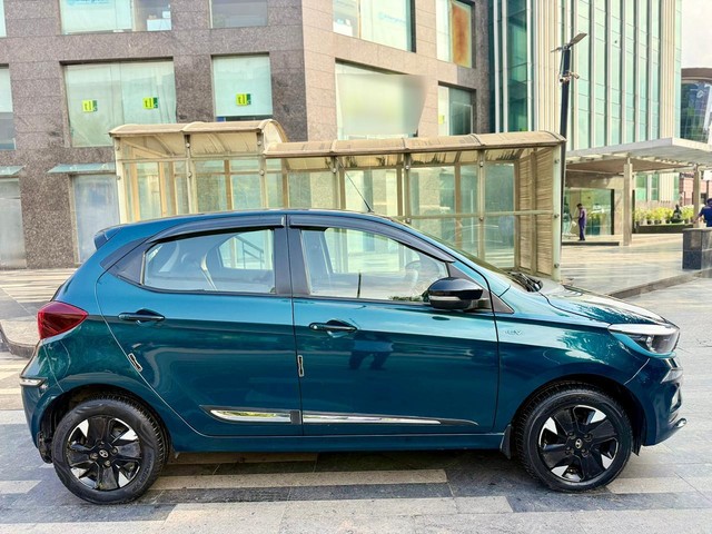 Tata Tiago EV XZ Plus LR - Photo 3