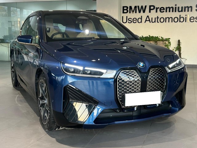 BMW iX xDrive50 - Photo 2