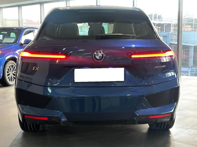 BMW iX xDrive50 - Photo 4