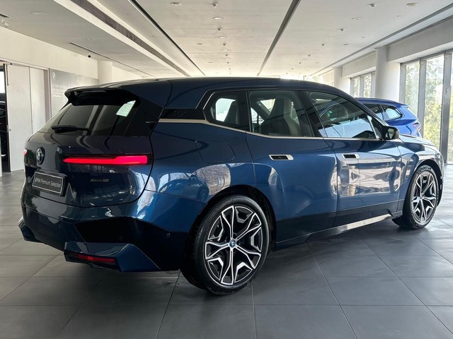 BMW iX xDrive50 - Photo 3