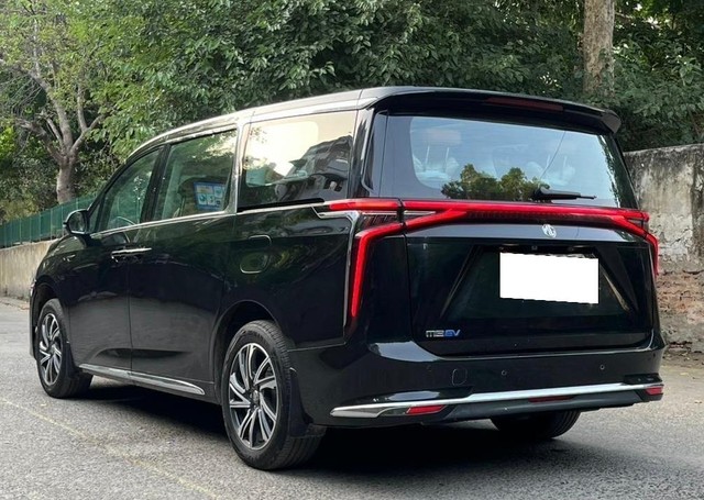 MG M9 Presidential Limo - Photo 10